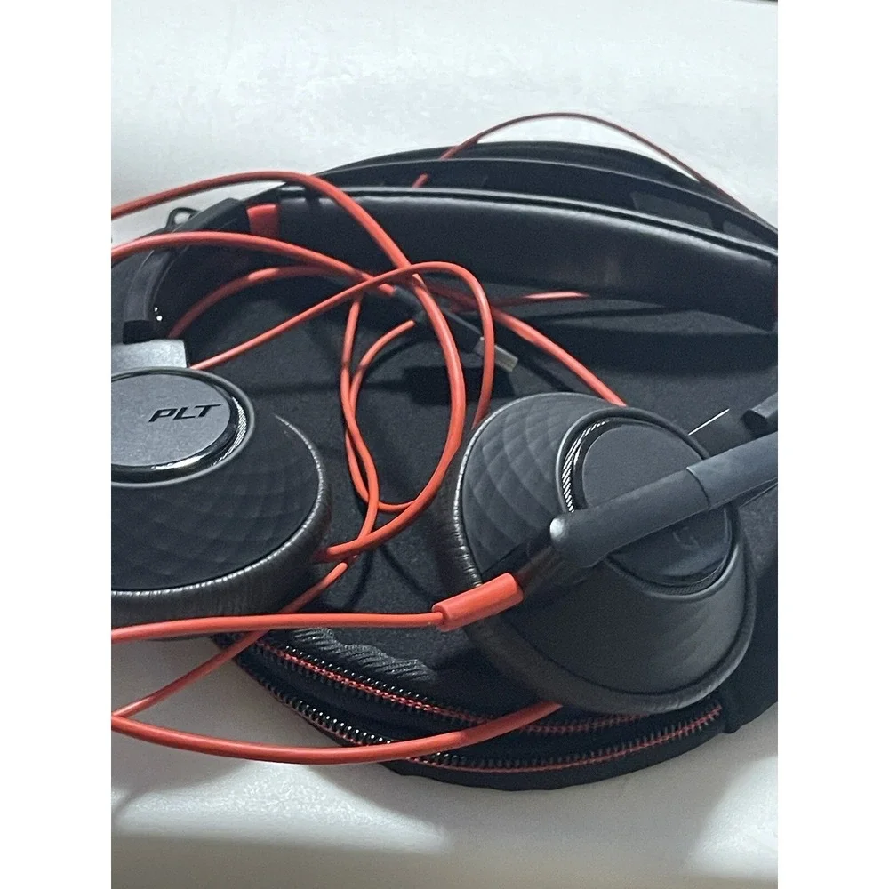Duo Plantronics Poly Blackwire 5200 Series C5200 Wired USB-C w/ Soft Case